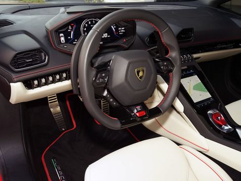Used 2020 Lamborghini Huracan EVO AWD/4WD image 9
