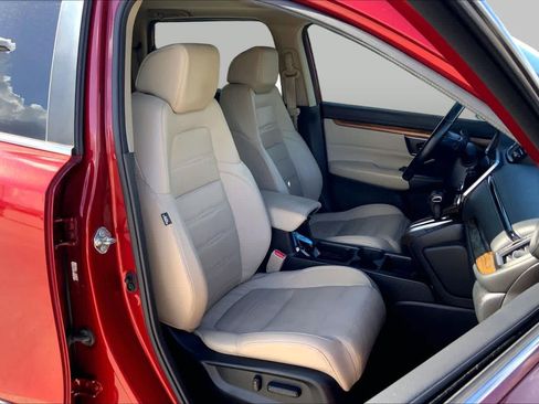 Used 2018 Honda CR-V Touring image 9