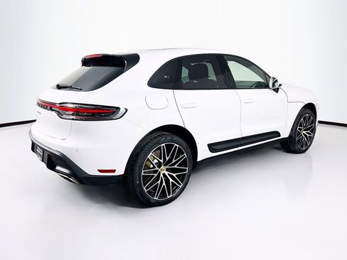 New 2026 Porsche Macan Base image 9