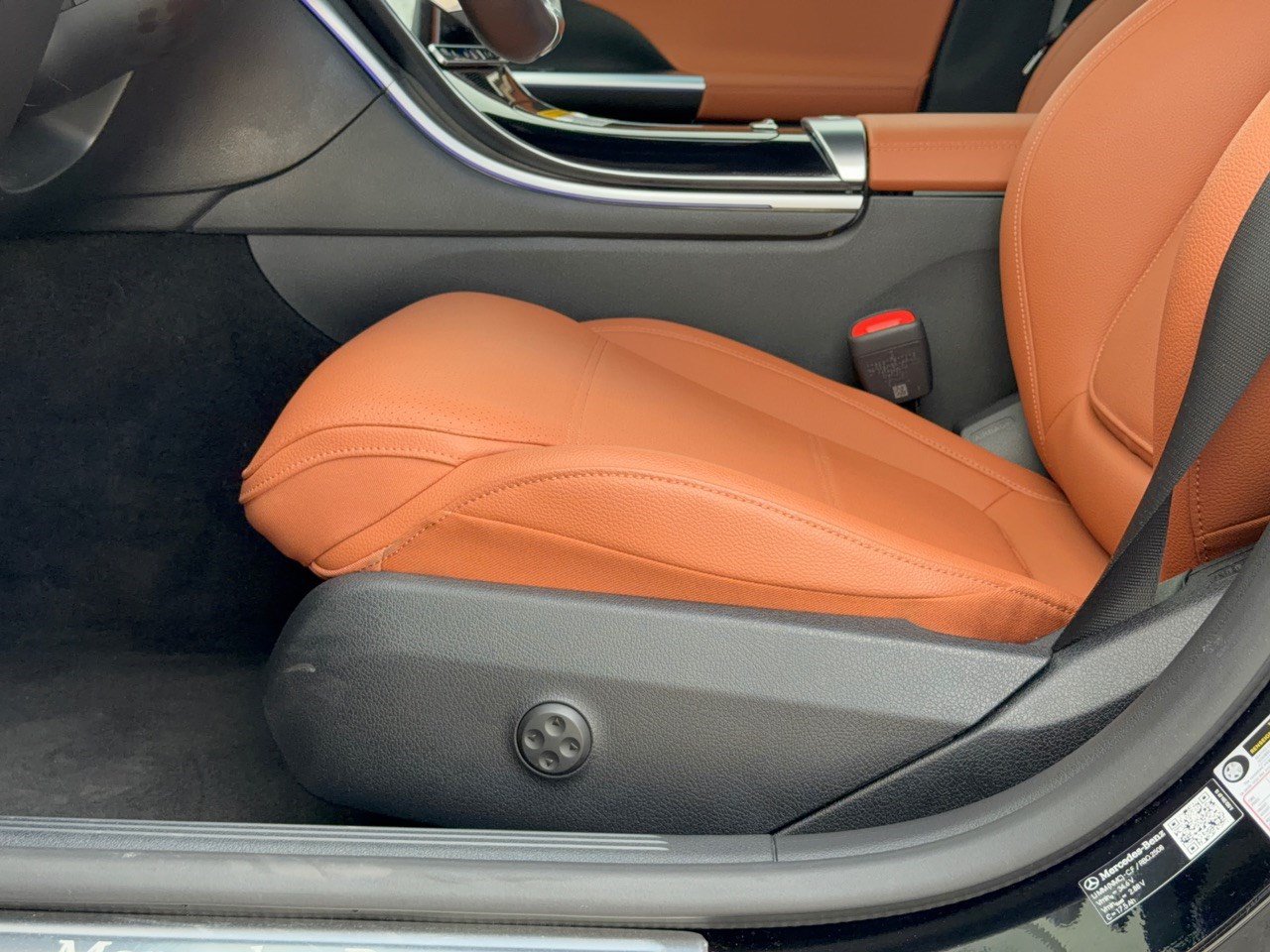 Certified 2026 Mercedes-Benz C 300 4MATIC Sedan image 16