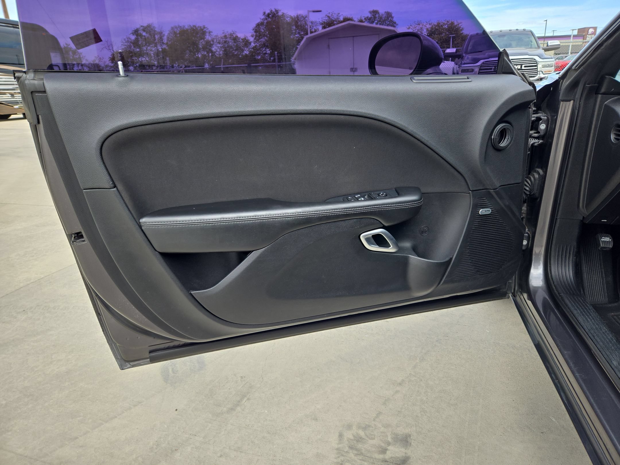 Used 2019 Dodge Challenger GT w/ Blacktop Package AWD/4WD image 11