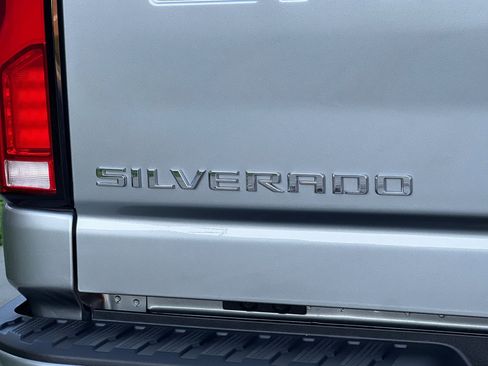 Used 2025 Chevrolet Silverado 2500 High Country w/ High Country Premium Package image 26