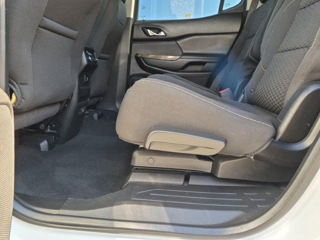 Certified 2017 GMC Acadia SLE AWD/4WD image 20