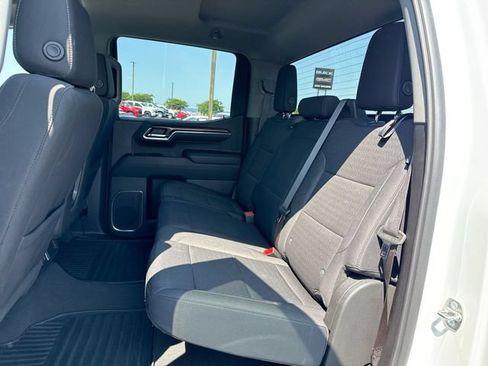 Used 2024 Chevrolet Silverado 1500 LT AWD/4WD image 23