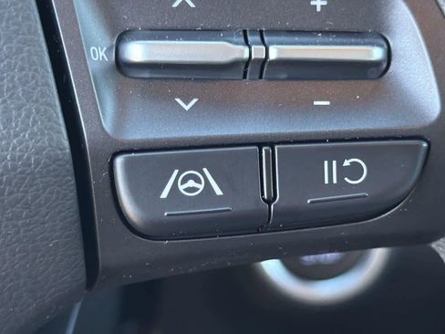 Used 2023 Hyundai Kona SEL image 21