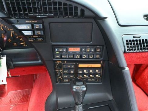 Used 1992 Chevrolet Corvette Coupe RWD image 28