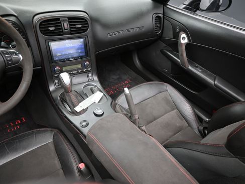 Used 2012 Chevrolet Corvette Grand Sport w/ 3LT Preferred Equipment Group image 29