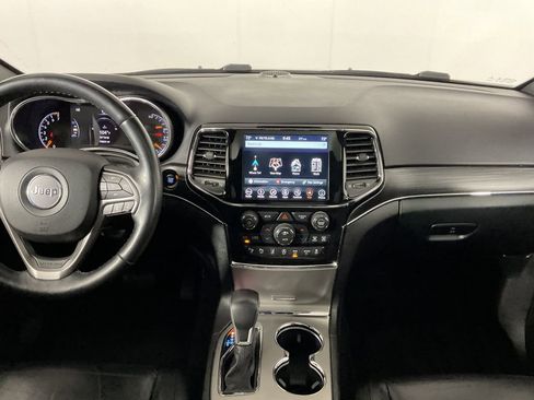 Used 2019 Jeep Grand Cherokee Limited AWD/4WD image 16