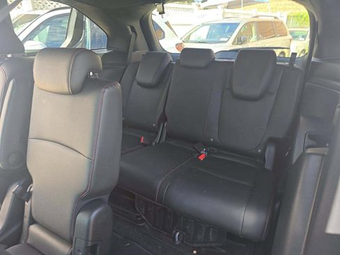Used 2024 Honda Odyssey Sport image 13