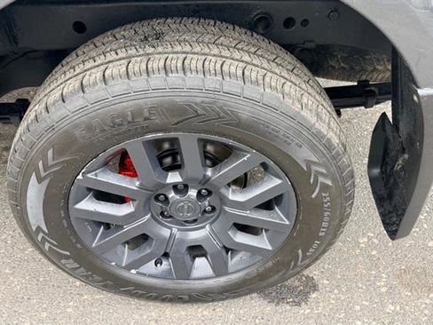 Used 2013 Nissan Frontier SL image 33