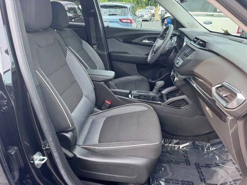 Used 2022 Chevrolet TrailBlazer LT FWD image 23