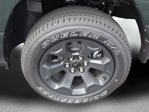 New 2026 RAM 1500 Express AWD/4WD image 26
