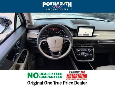 Used 2022 Lincoln Corsair AWD w/ Equipment Group 101A image 7