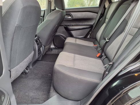 Used 2025 Nissan Rogue SV AWD/4WD image 17