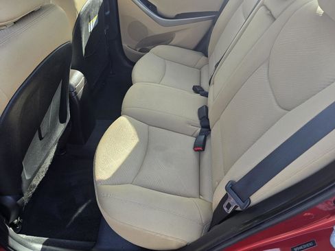 Used 2013 Hyundai Elantra GLS w/ Preferred Pkg image 8