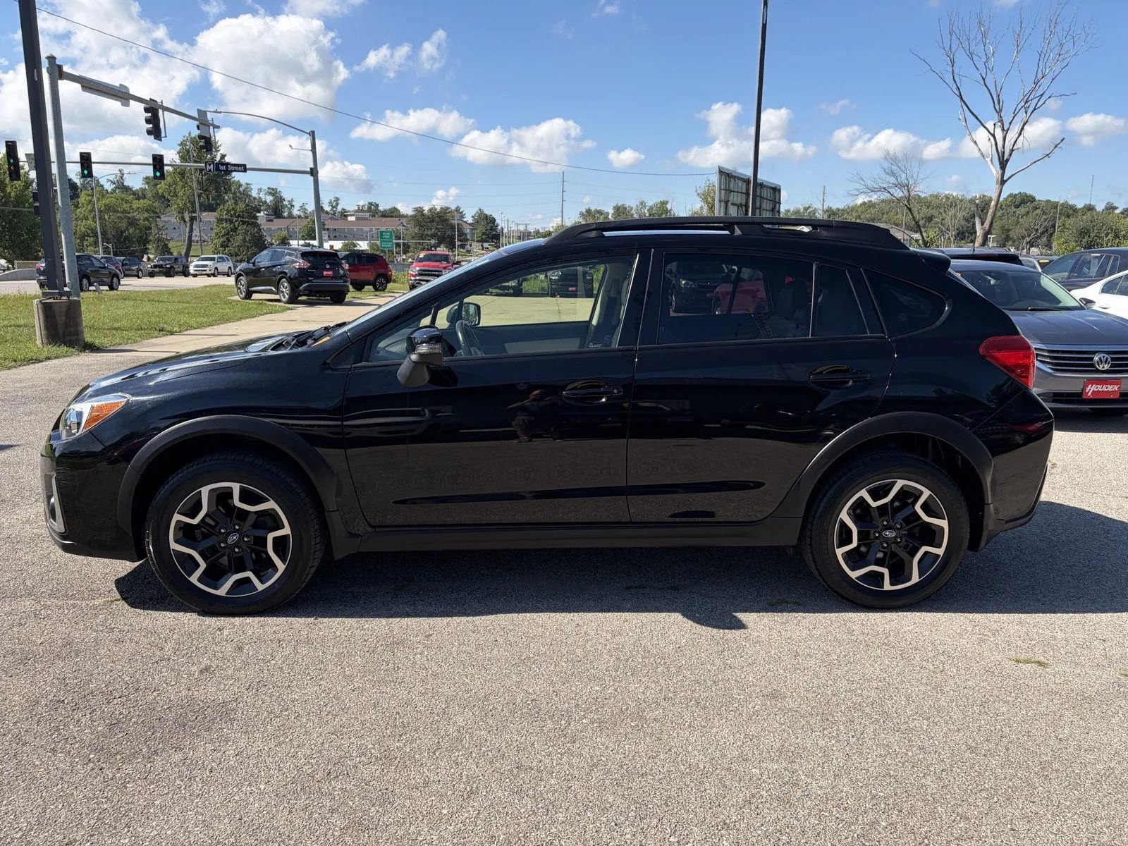 Used 2016 Subaru Crosstrek 2.0i Limited AWD/4WD image 5