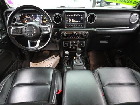 Used 2020 Jeep Wrangler Unlimited Sahara w/ Dual Top Group AWD/4WD image 37