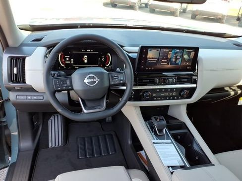 New 2026 Nissan Pathfinder SL FWD image 9