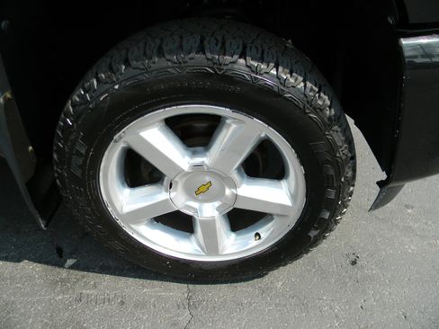 Used 2009 Chevrolet Silverado 1500 LT w/ All Star Package image 2