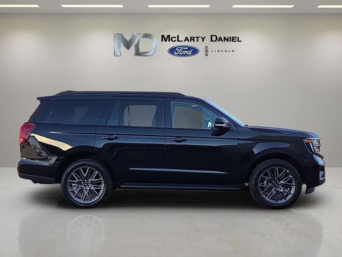 New 2026 Ford Expedition Platinum w/ Stealth Appearance Package image 6