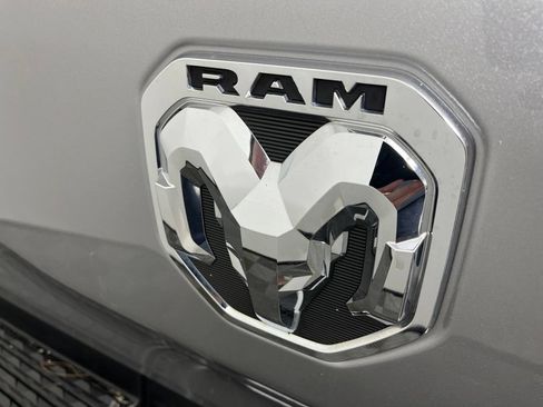 Used 2022 RAM 1500 Laramie AWD/4WD image 11