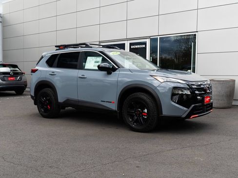 New 2026 Nissan Rogue SV AWD/4WD image 28