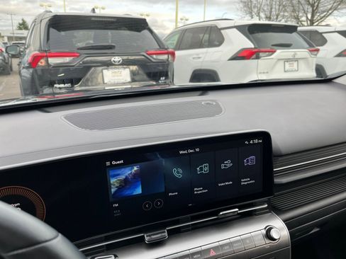 Used 2025 Hyundai Kona SEL image 20