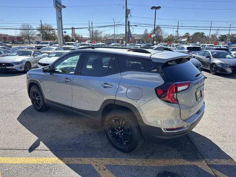 Used 2023 GMC Terrain AT4 image 6