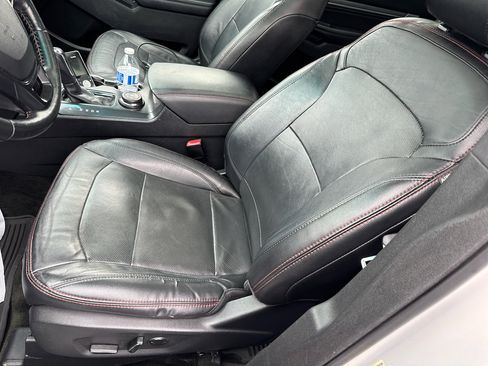 Used 2016 Ford Explorer Sport w/ Equipment Group 401A image 5