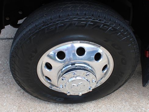 Used 2014 RAM 3500 Laramie w/ Convenience Group RWD image 12