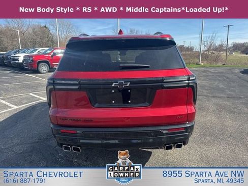 Used 2024 Chevrolet Traverse RS AWD/4WD image 4