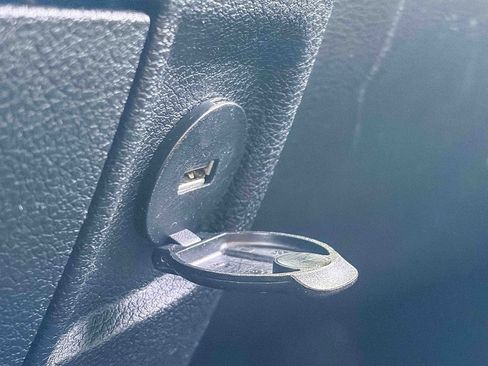 Used 2017 RAM 1500 Big Horn image 33