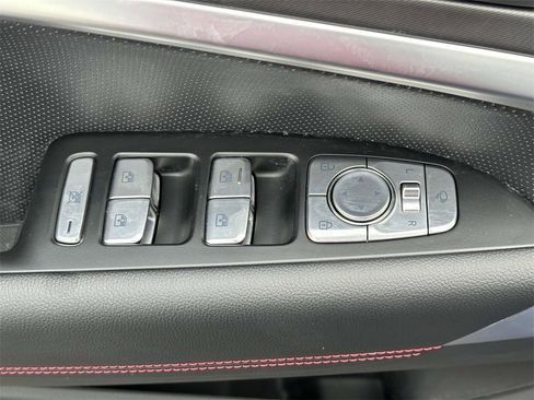 Used 2025 Genesis G70 3.3T Advanced image 18