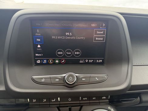 Used 2021 Chevrolet Camaro LT RWD image 19