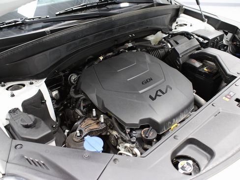 Used 2022 Kia Telluride EX w/ EX Premium Package image 16