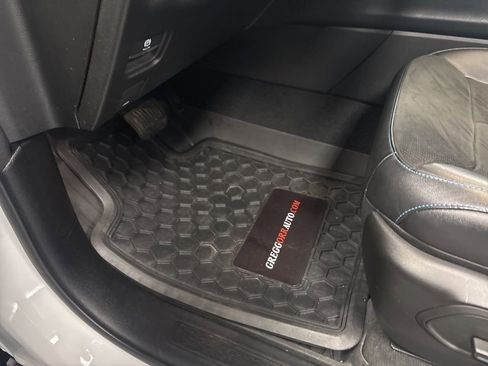 Used 2024 Jeep Grand Cherokee Trailhawk w/ Luxury Tech Group III AWD/4WD image 29