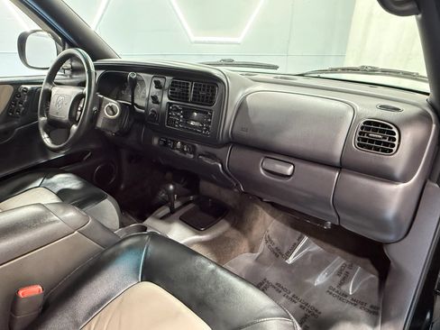 Used 2000 Dodge Durango 4WD image 23