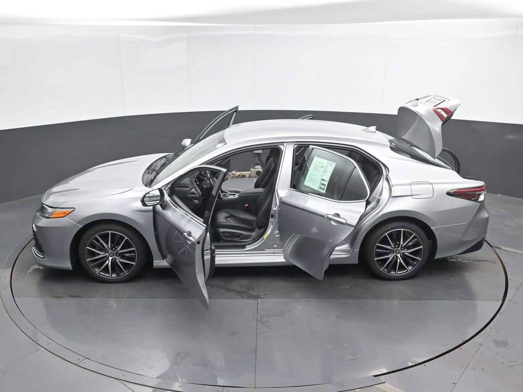 Used 2021 Toyota Camry XLE FWD image 49