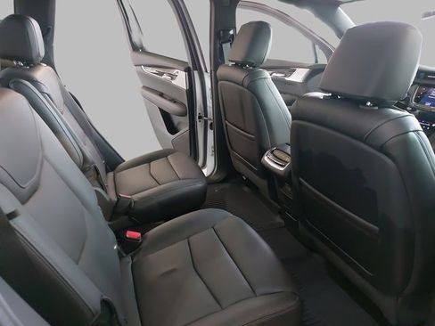 Used 2025 Cadillac Lyriq Sport image 11