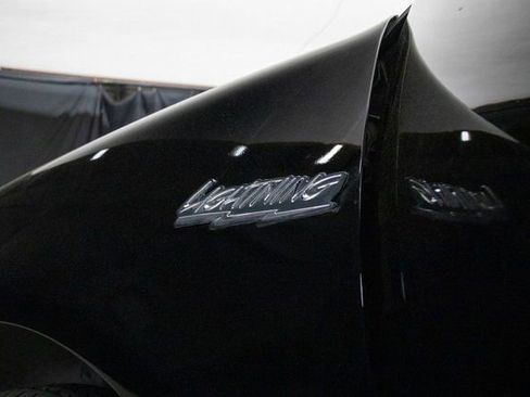 Used 2002 Ford F150 Lightning image 19