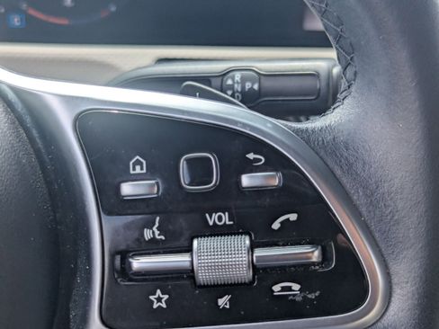 Used 2022 Mercedes-Benz A 220 image 28