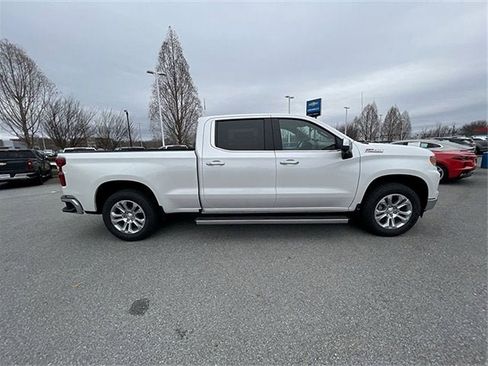 New 2025 Chevrolet Silverado 1500 LTZ w/ LTZ Premium Package image 30