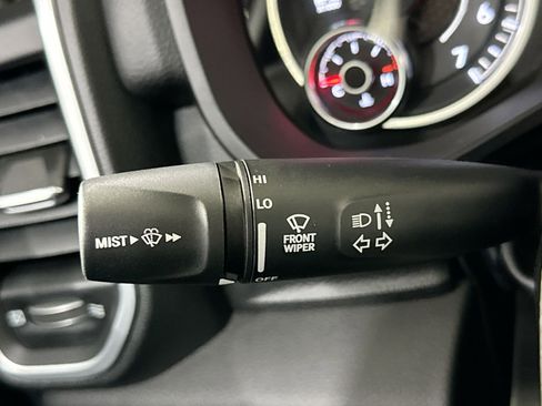 Used 2023 RAM 1500 Big Horn image 28