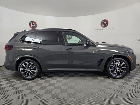 Used 2024 BMW X5 M60i image 3