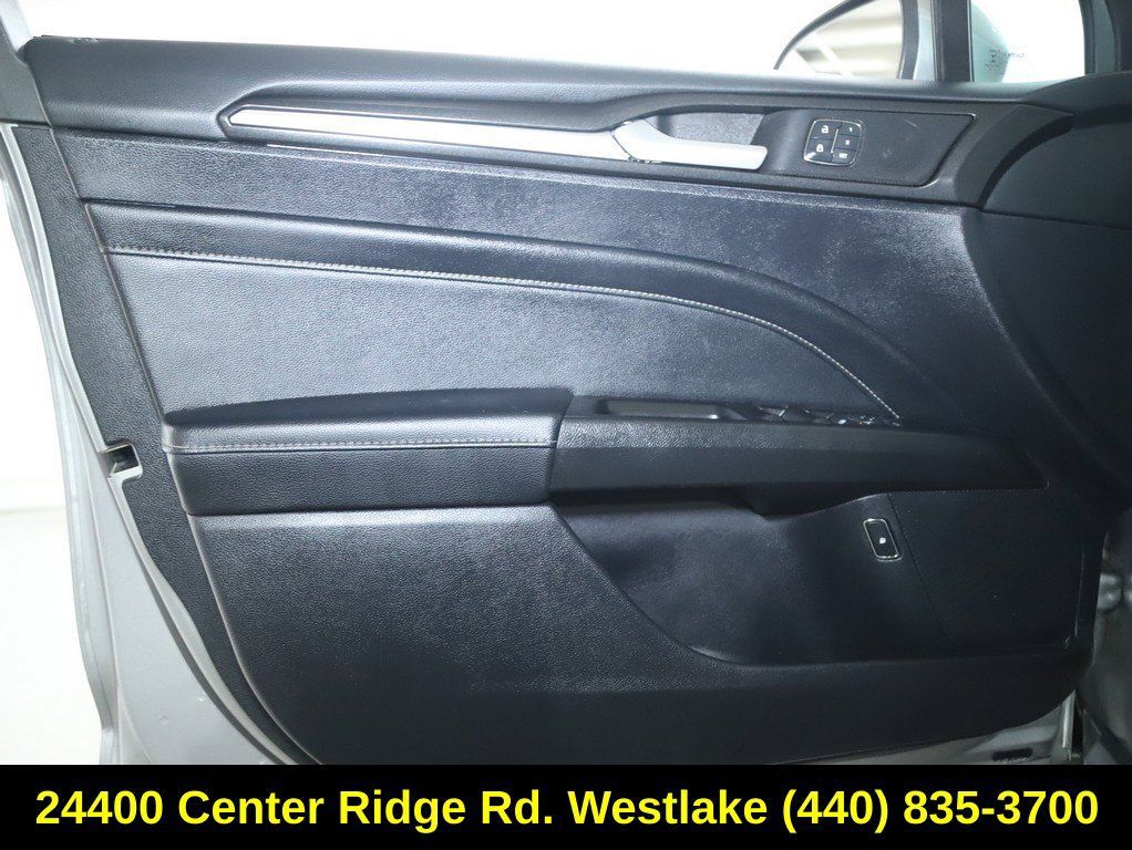 Used 2020 Ford Fusion Titanium FWD image 17