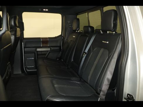 Used 2016 Ford F150 Platinum w/ Equipment Group 701A Luxury AWD/4WD image 17