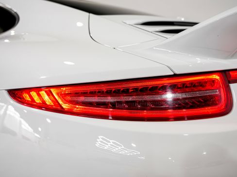 Used 2016 Porsche 911 Carrera 4S image 36