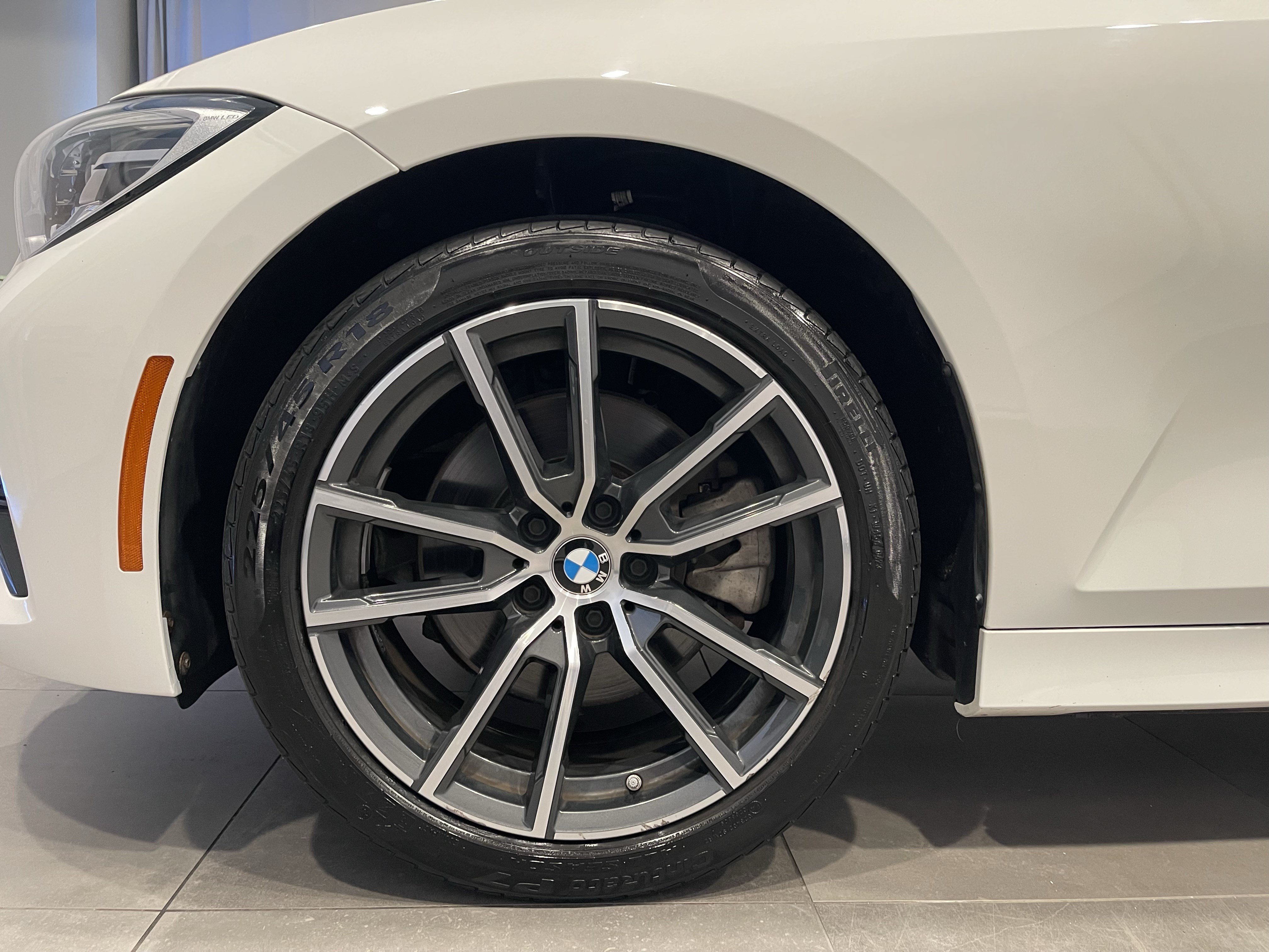 Used 2019 BMW 330i xDrive Sedan w/ Convenience Package AWD/4WD image 7