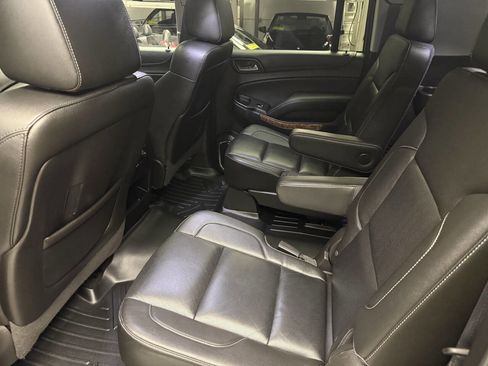 Used 2016 Chevrolet Suburban LTZ image 21