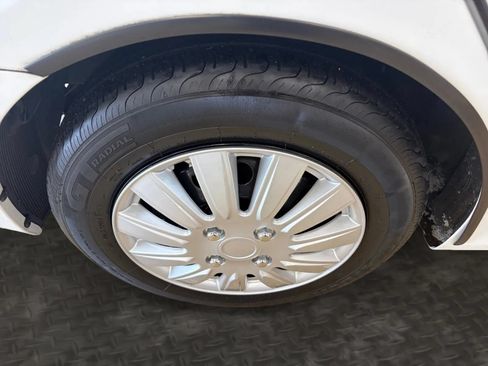Used 2016 Hyundai Accent SE FWD image 34